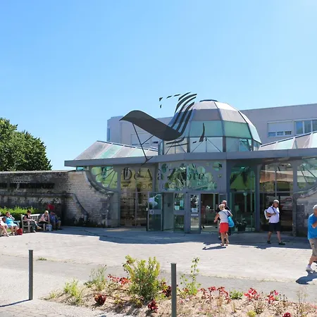 Le Moderne - Situe En Plein Centre-ville Rochefort (Charente-Maritime)