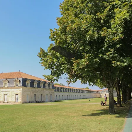 Le Moderne - Situe En Plein Centre-ville Lejlighed *